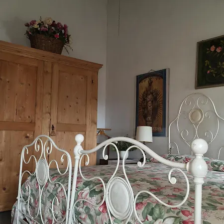 Casa Poiega 3*